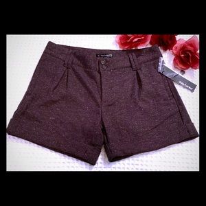 Daisy Fuentes Brown Tweed Cuffed Shorts. Size 2